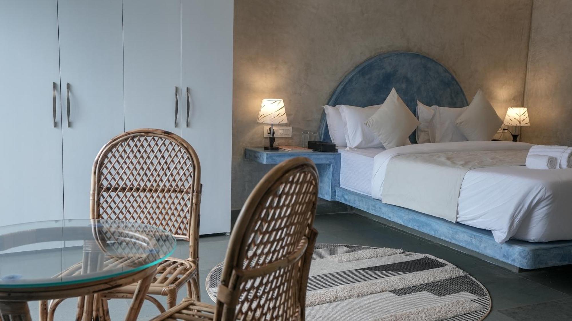 Whiteflower Resort Morjim Dış mekan fotoğraf