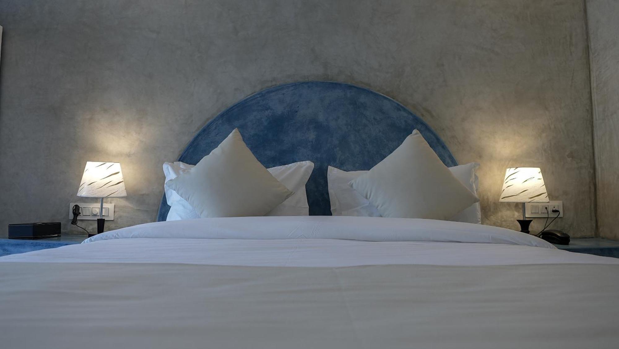 Whiteflower Resort Morjim Dış mekan fotoğraf