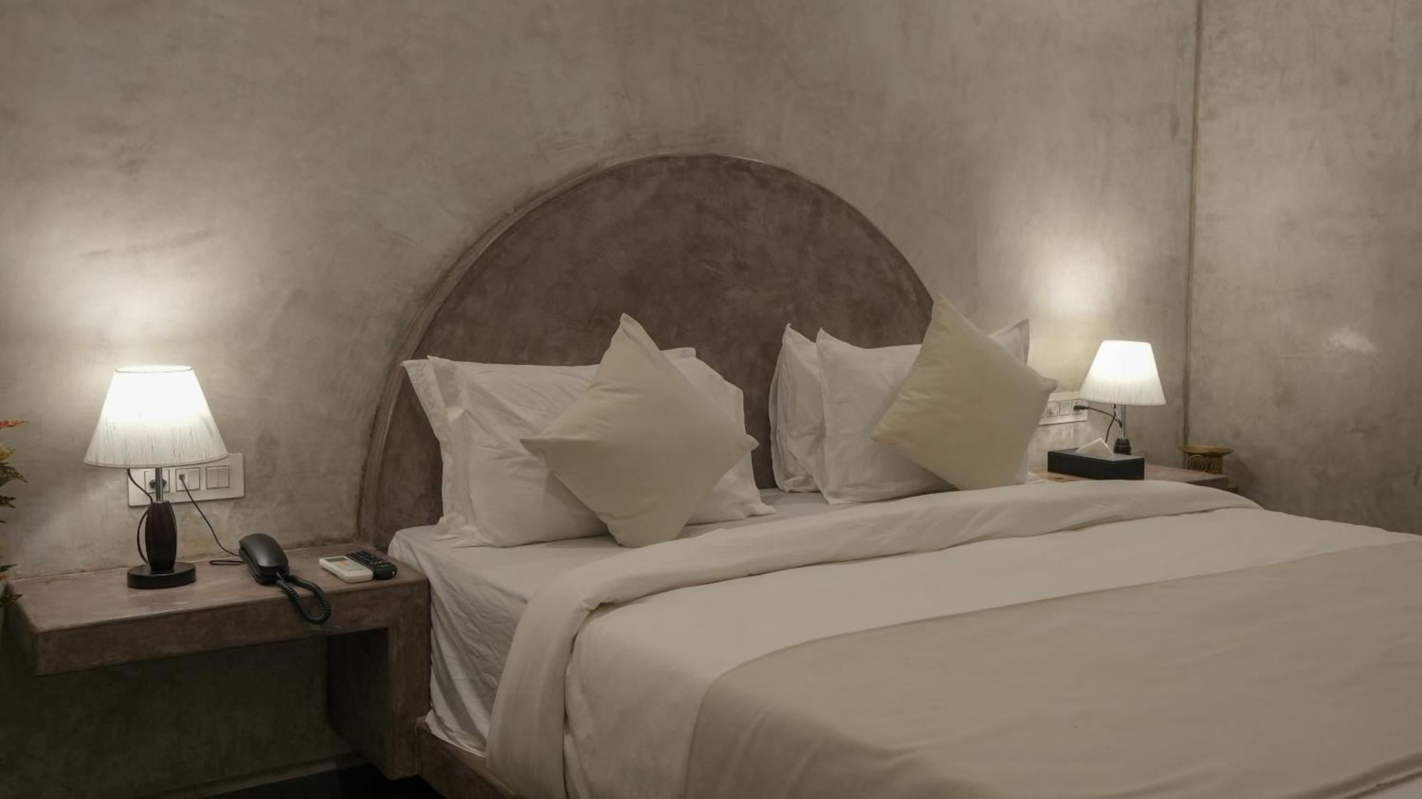 Whiteflower Resort Morjim Dış mekan fotoğraf