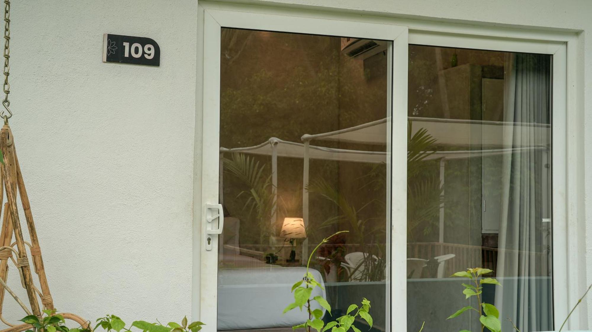 Whiteflower Resort Morjim Dış mekan fotoğraf